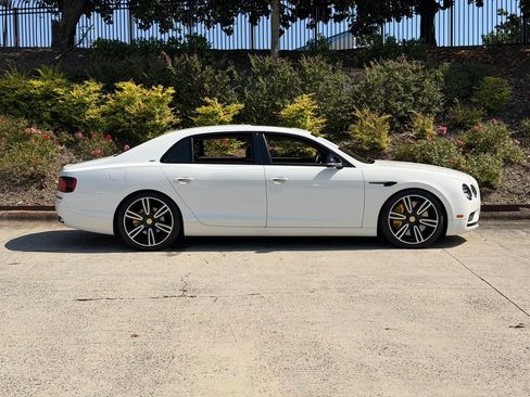 Used 2018 Bentley Flying Spur S V8 image 5