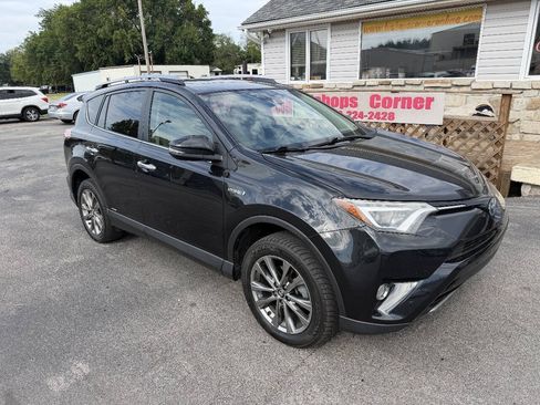 Used 2017 Toyota RAV4 Limited w/ Advanced Technology Package AWD/4WD image 2