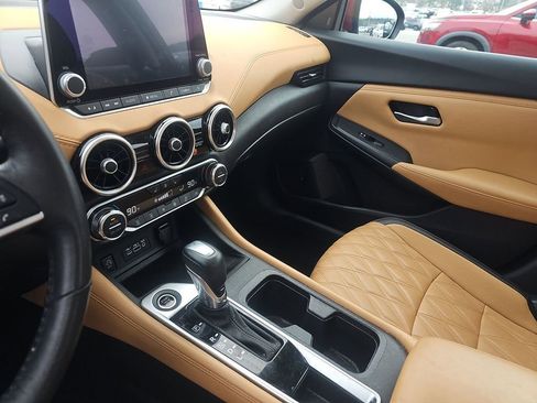 Used 2024 Nissan Sentra SV w/ SV Premium Package image 13