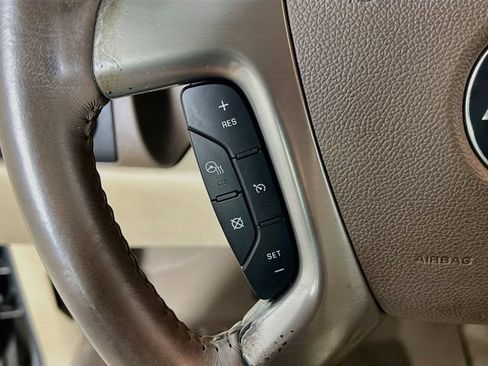 Used 2012 Chevrolet Tahoe LTZ AWD/4WD image 13