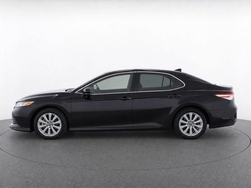 Used 2020 Toyota Camry LE FWD image 8