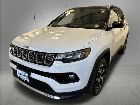 Used 2024 Jeep Compass Limited AWD/4WD image 1
