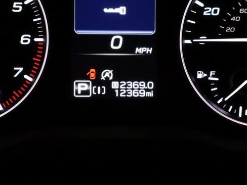 Used 2025 Subaru Forester Premium w/ Convenience Package #1 image 14