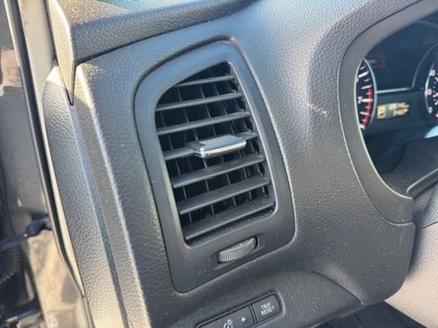 Used 2013 Nissan Altima 2.5 SV image 22