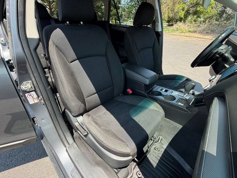 Used 2018 Subaru Outback 2.5i Premium AWD/4WD image 19