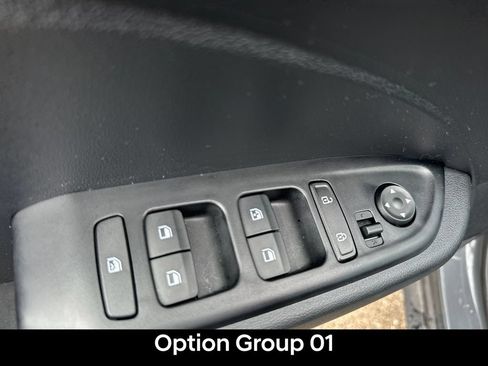 Used 2026 Hyundai Venue SEL FWD image 11