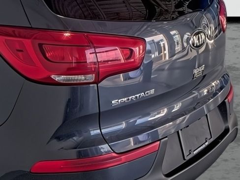 Used 2016 Kia Sportage LX image 10