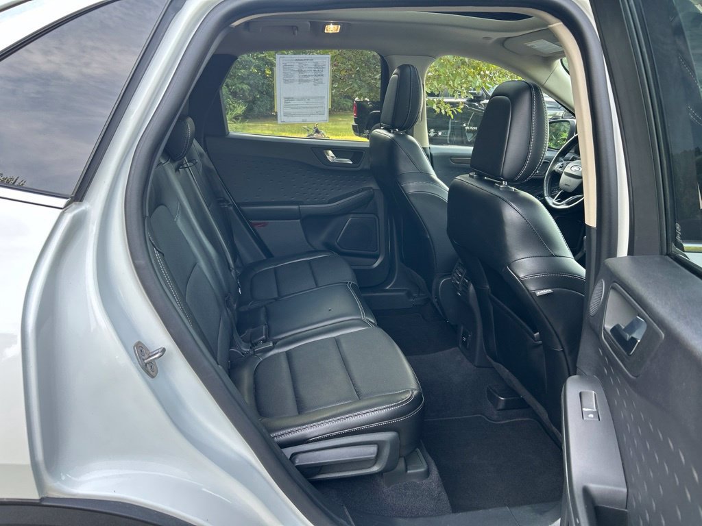 Used 2020 Ford Escape Titanium AWD/4WD image 10