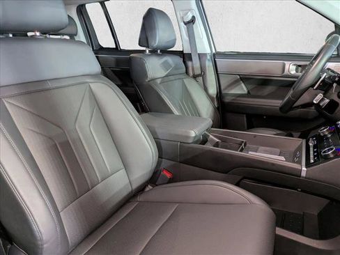 Used 2025 Hyundai Santa Fe SEL FWD image 20