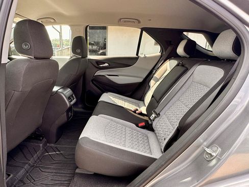 Used 2023 Chevrolet Equinox LS w/ LS Convenience Package AWD/4WD image 10