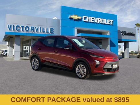 Certified 2022 Chevrolet Bolt EUV LT w/ Comfort Package image 3