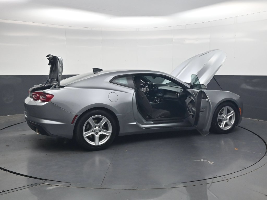 Used 2023 Chevrolet Camaro LT RWD image 38