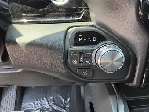 New 2026 RAM 1500 Laramie AWD/4WD image 5