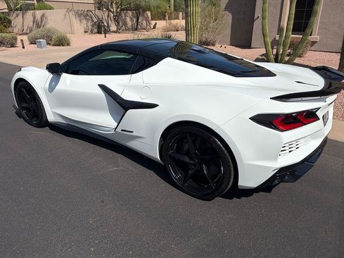 Used 2025 Chevrolet Corvette E-Ray AWD/4WD image 2