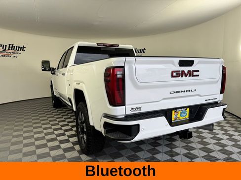 Used 2025 GMC Sierra 2500 Denali w/ Technology Package image 9