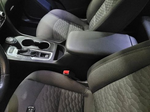 Used 2019 Chevrolet Equinox LT image 26