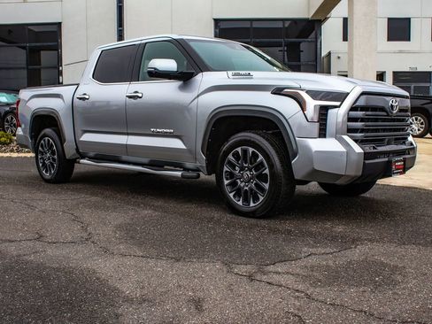 Used 2025 Toyota Tundra Limited AWD/4WD image 3