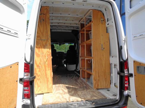 Used 2016 Mercedes-Benz Sprinter 2500 image 14