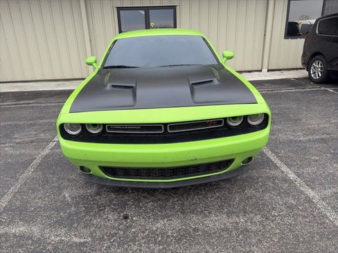 Used 2015 Dodge Challenger R/T w/ Quick Order Package 22B R/T image 8