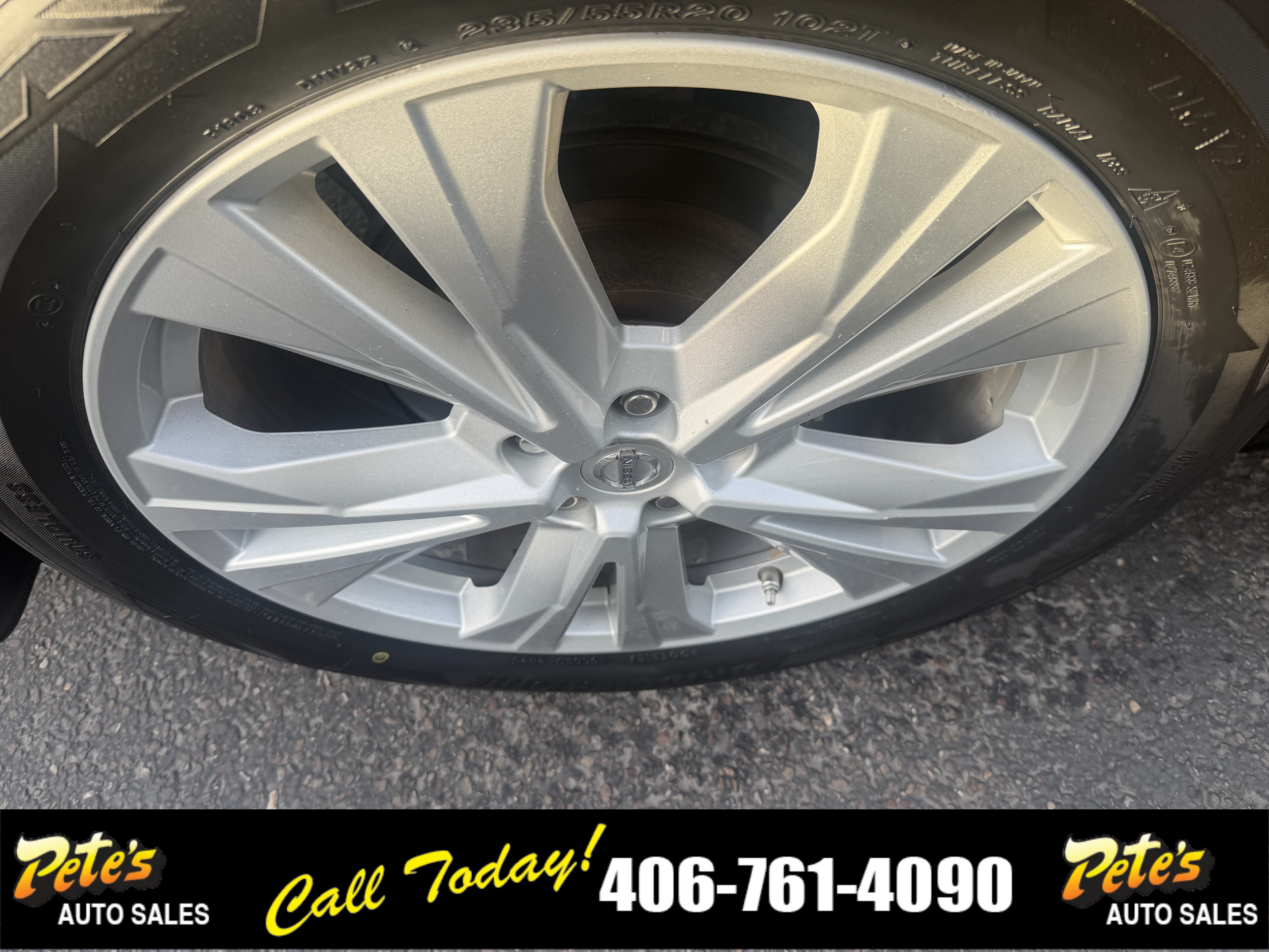 Used 2019 Nissan Pathfinder SL w/ SL Premium Package AWD/4WD image 18
