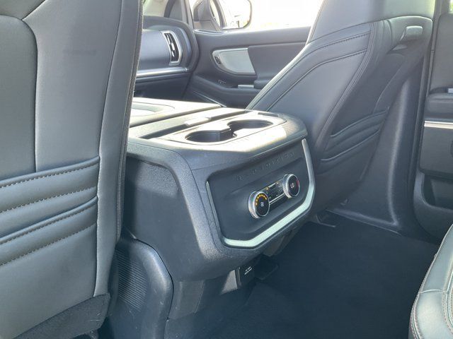 Used 2025 Ford Expedition Max Active AWD/4WD image 13