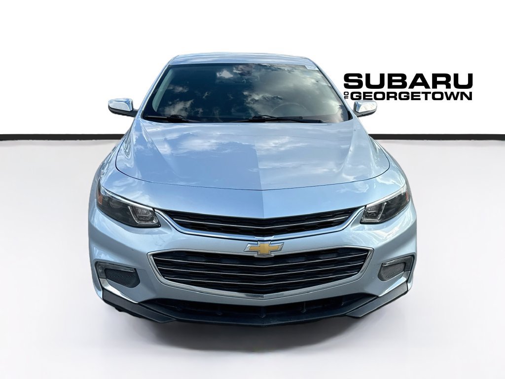Used 2017 Chevrolet Malibu LT FWD image 2