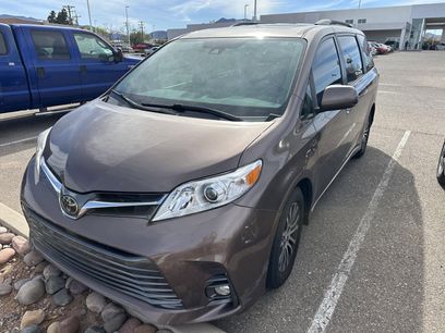 Used 2018 Toyota Sienna XLE w/ XLE Navigation Package