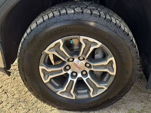 Used 2021 GMC Sierra 1500 SLE image 32