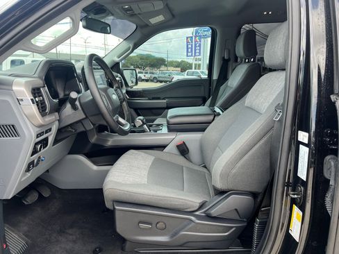Used 2023 Ford F150 Lightning XLT AWD/4WD image 13
