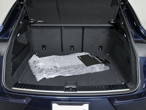 New 2025 Porsche Cayenne Coupe image 31