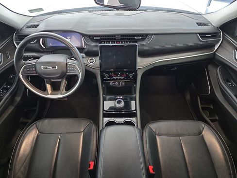 Used 2022 Jeep Grand Cherokee L Limited image 27