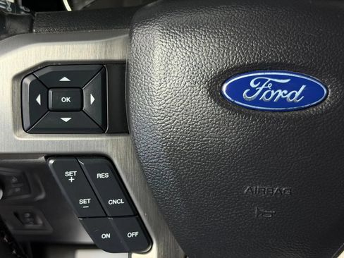 Used 2019 Ford F150 Platinum AWD/4WD image 34