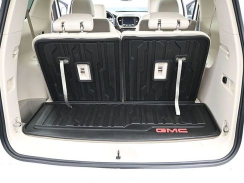 Used 2023 GMC Acadia Denali w/ Denali Ultimate Package image 19