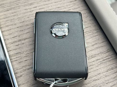 New 2026 Volvo XC90 B6 Plus AWD/4WD image 28