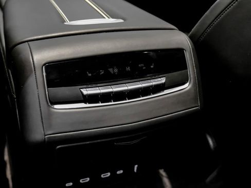 Used 2024 Cadillac Escalade V w/ LPO, ONYX Package image 35