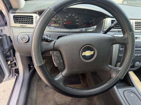 Used 2012 Chevrolet Impala Police FWD image 11