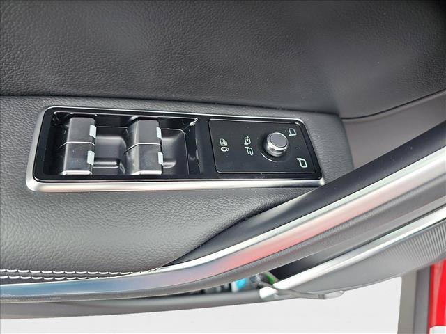 New 2026 Jaguar F-PACE R-Dynamic S AWD/4WD image 28