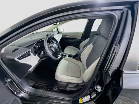 Used 2021 Toyota Corolla L FWD image 13