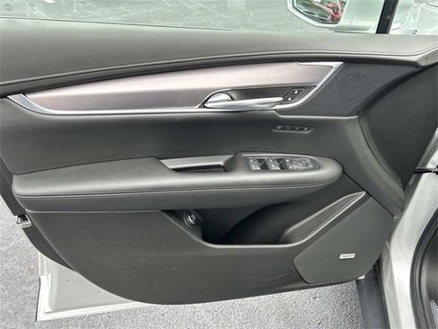 Used 2019 Cadillac XT5 Premium Luxury image 24