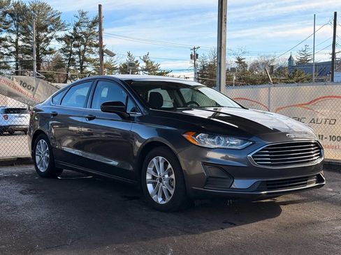 Used 2019 Ford Fusion SE image 6