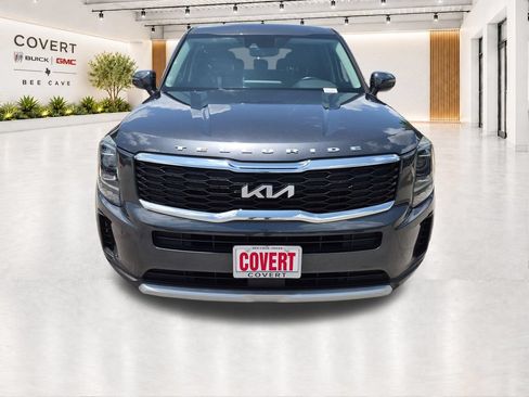 Used 2022 Kia Telluride LX FWD image 3