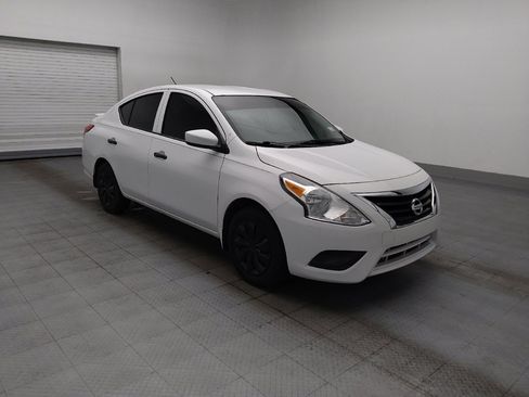Used 2019 Nissan Versa S Plus FWD image 11