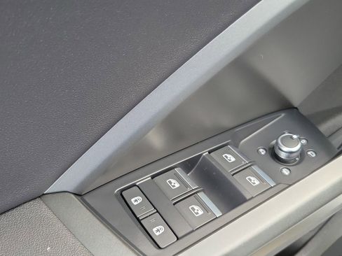 Used 2024 Audi Q3 2.0T Premium Plus image 19