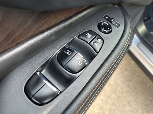 Used 2023 Nissan Murano Platinum w/ Cargo Package image 9