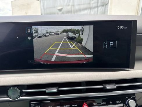 Used 2025 Hyundai Tucson SEL AWD/4WD image 17