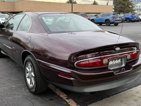 Used 1995 Buick Riviera Supercharged Coupe FWD image 11