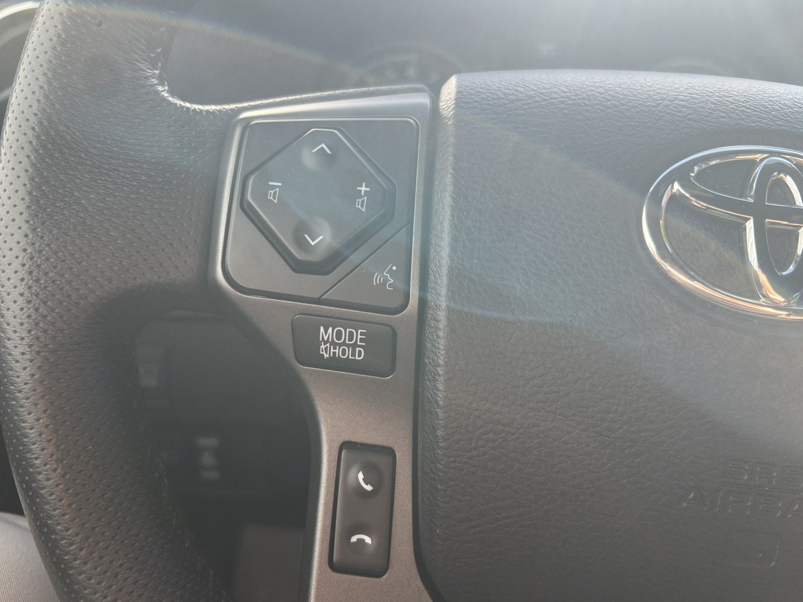 Used 2021 Toyota Tacoma TRD Off-Road w/ TRD Premium Off Road Package AWD/4WD image 26