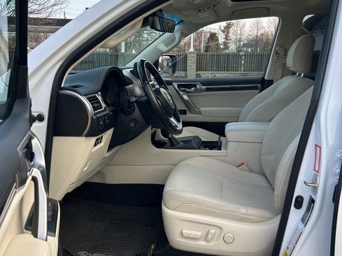Used 2022 Lexus GX 460 Premium w/ Premium Plus Package AWD/4WD image 7