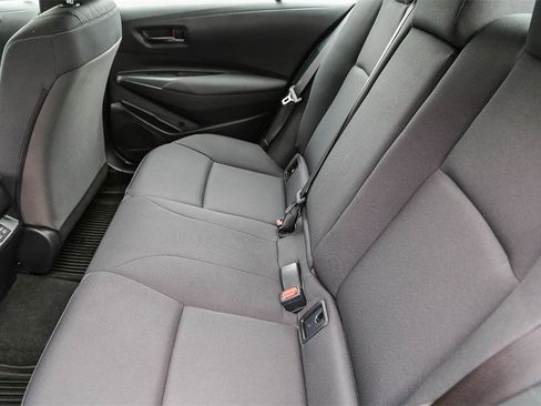 Used 2023 Toyota Corolla LE image 17