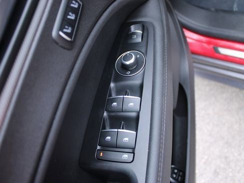 Used 2024 Alfa Romeo Stelvio Ti image 11